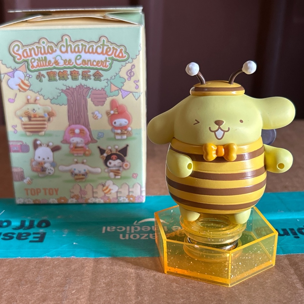 UPDATE! Sanrio Pompompurin Little Bee Concert Blind Box Figure
